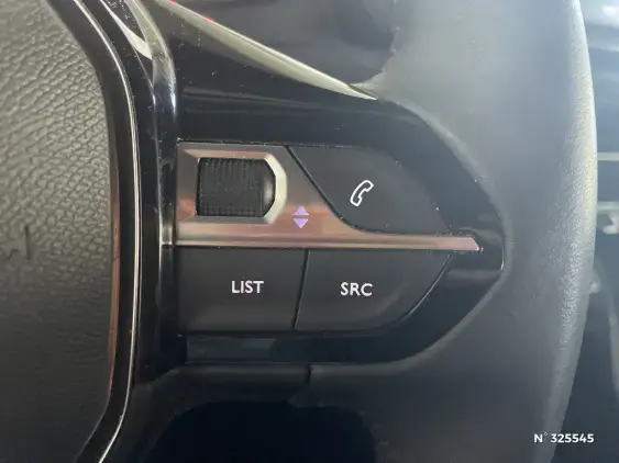 PEUGEOT 2008 II - voiture d'occasion - Photo 27