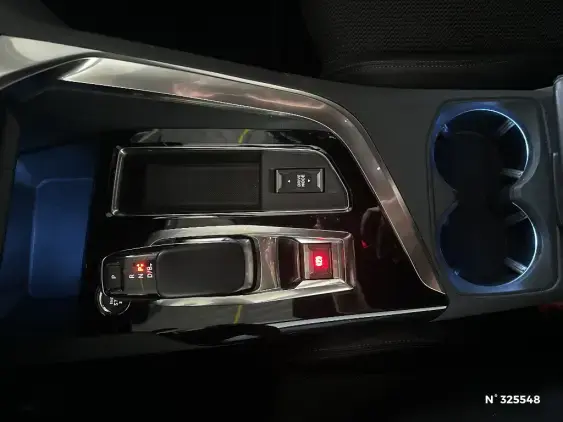 PEUGEOT 3008 II - voiture d'occasion - Photo 26