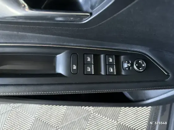 PEUGEOT 3008 II - voiture d'occasion - Photo 29