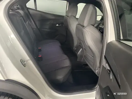 PEUGEOT 2008 II - voiture d'occasion - Photo 11