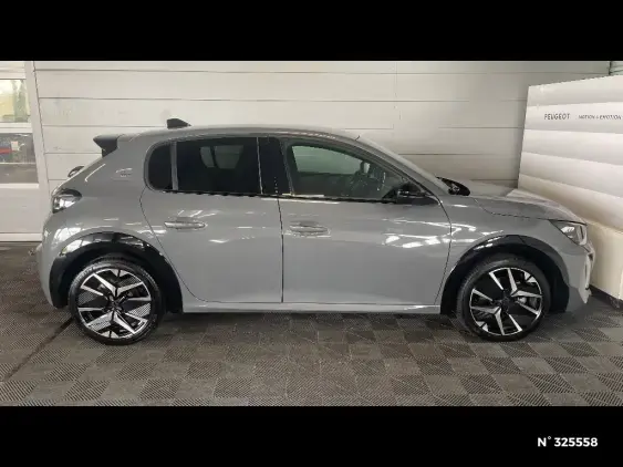 PEUGEOT 208 II - voiture d'occasion - Photo 5