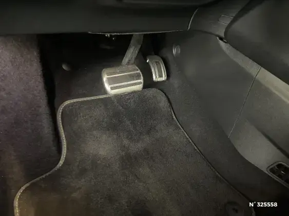 PEUGEOT 208 II - voiture d'occasion - Photo 30