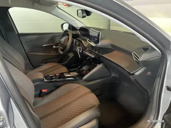 PEUGEOT 208 II - voiture d'occasion - Photo 10