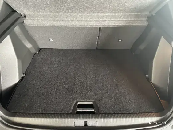 PEUGEOT 2008 II - voiture d'occasion - Photo 7