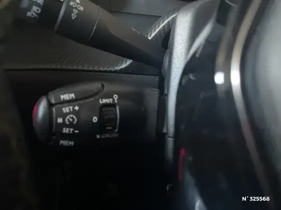PEUGEOT 2008 ELECTRIQUE II - voiture d'occasion - Photo 28