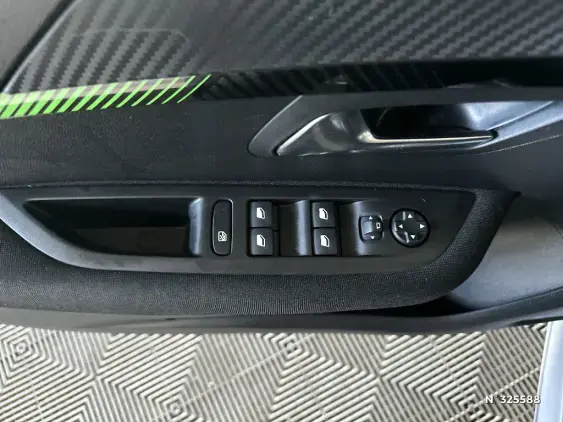 PEUGEOT 208 II - voiture d'occasion - Photo 31