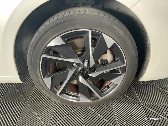 PEUGEOT 308 III - voiture d'occasion - Photo 8