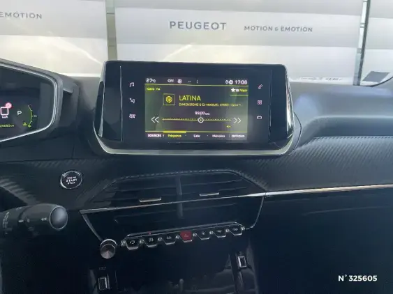 PEUGEOT 2008 II - voiture d'occasion - Photo 13