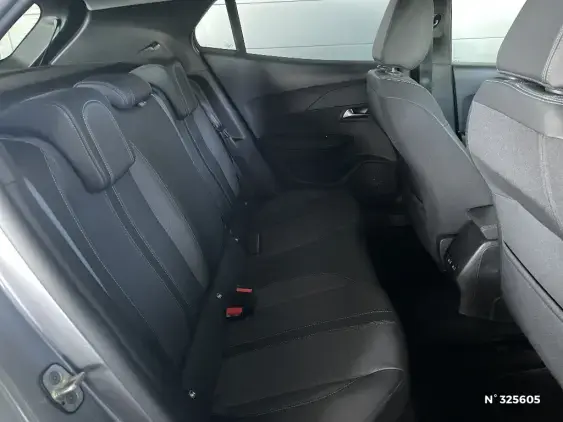 PEUGEOT 2008 II - voiture d'occasion - Photo 11