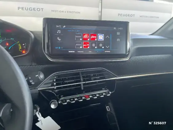 PEUGEOT 208 II - voiture d'occasion - Photo 13
