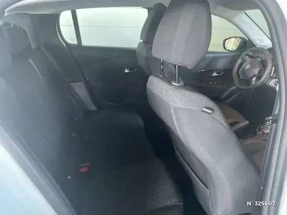 PEUGEOT 208 II - voiture d'occasion - Photo 11