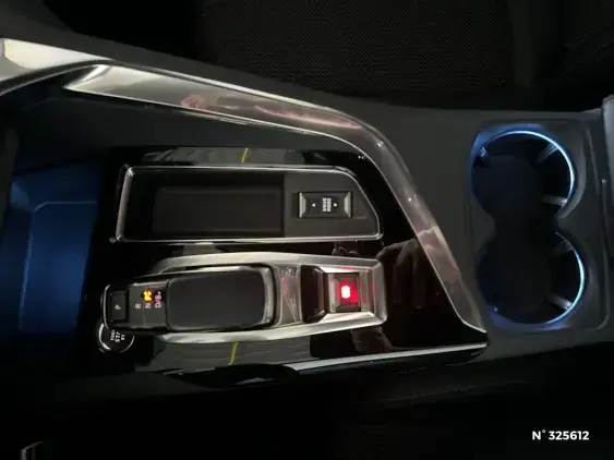 PEUGEOT 3008 II - voiture d'occasion - Photo 29