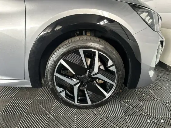 PEUGEOT 208 II - voiture d'occasion - Photo 8