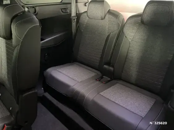 PEUGEOT 5008 III - voiture d'occasion - Photo 26