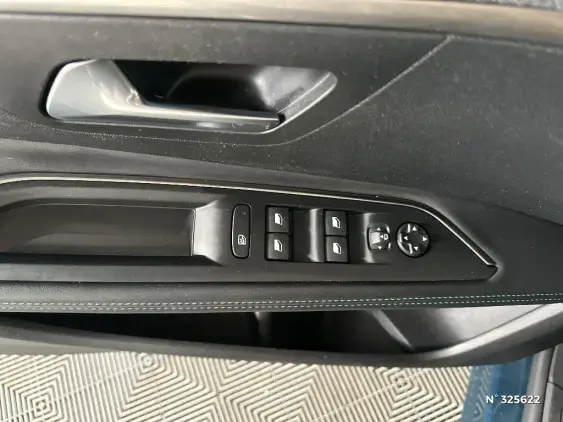 PEUGEOT 3008 II - voiture d'occasion - Photo 31