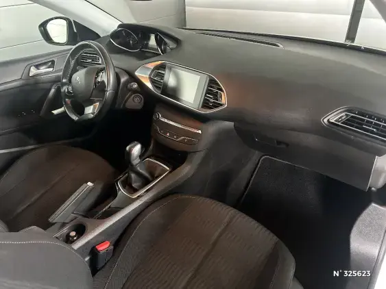 PEUGEOT 308 II - voiture d'occasion - Photo 10