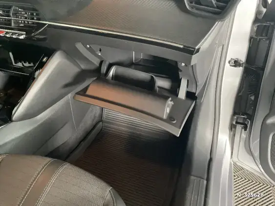 PEUGEOT 208 II - voiture d'occasion - Photo 15