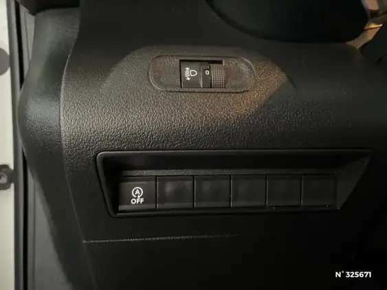 TOYOTA PROACE CITY - voiture d'occasion - Photo 14