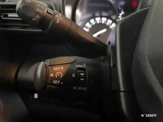 TOYOTA PROACE CITY - voiture d'occasion - Photo 30