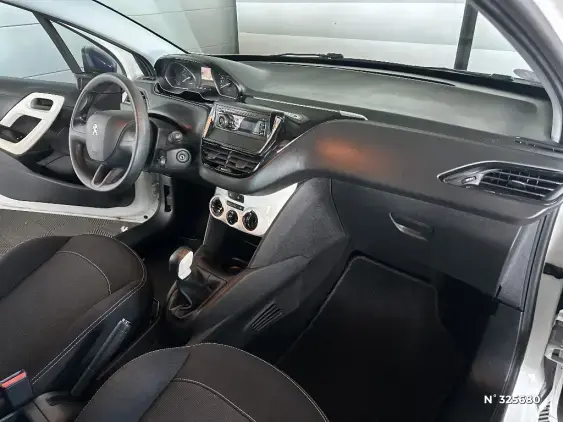PEUGEOT 208 - voiture d'occasion - Photo 10