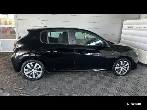 PEUGEOT 208 II - voiture d'occasion - Photo 5