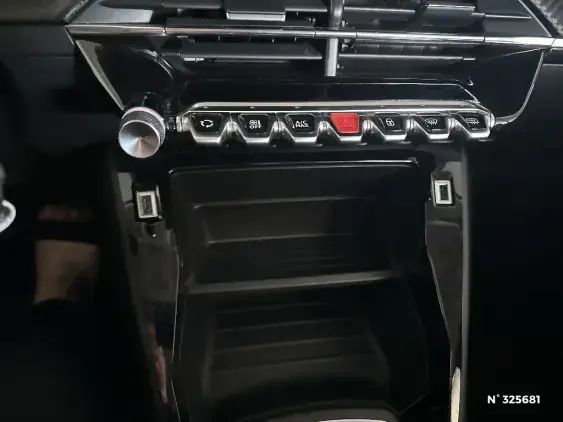 PEUGEOT 208 II - voiture d'occasion - Photo 28