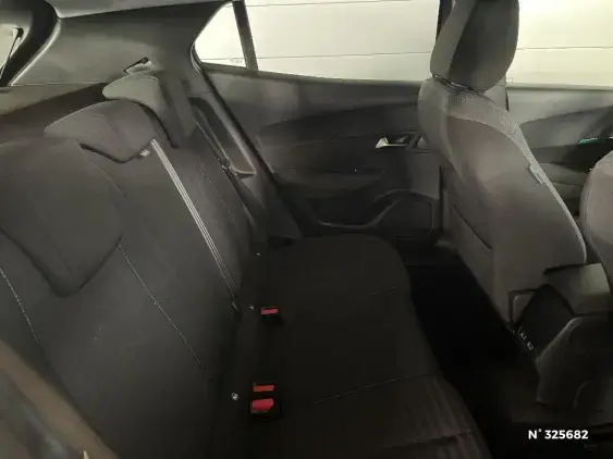 PEUGEOT 2008 II - voiture d'occasion - Photo 11