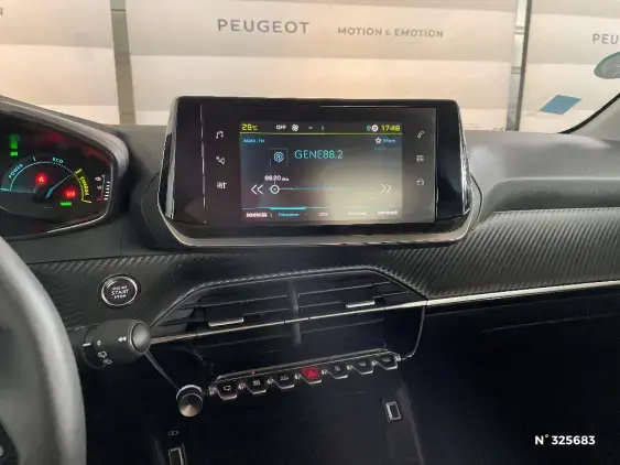 PEUGEOT 208 ELECTRIQUE II - voiture d'occasion - Photo 13