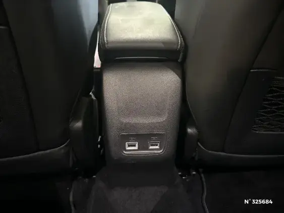 PEUGEOT 2008 II - voiture d'occasion - Photo 30