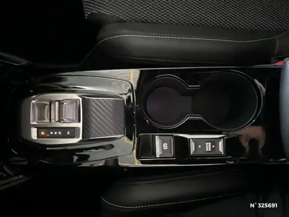PEUGEOT 2008 II - voiture d'occasion - Photo 26