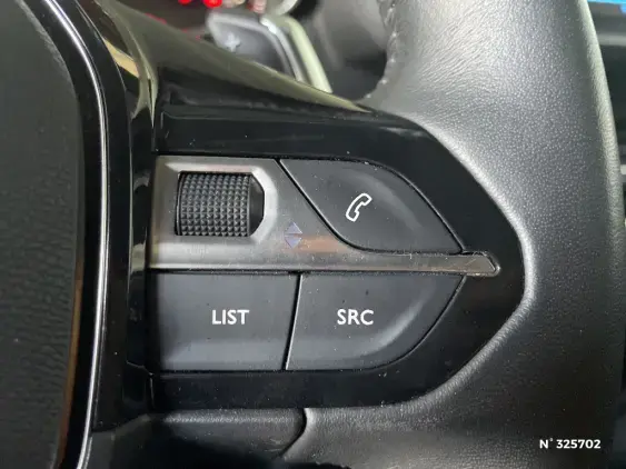 PEUGEOT 208 II - voiture d'occasion - Photo 26