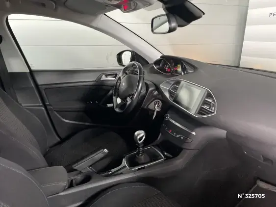 PEUGEOT 308 II - voiture d'occasion - Photo 10