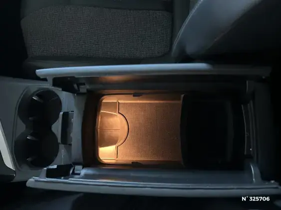 PEUGEOT 5008 II - voiture d'occasion - Photo 34
