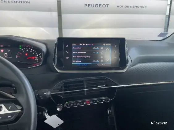 PEUGEOT 208 II - voiture d'occasion - Photo 13