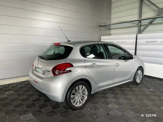 PEUGEOT 208 - voiture d'occasion - Photo 4
