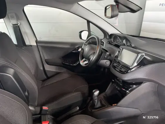 PEUGEOT 208 - voiture d'occasion - Photo 10