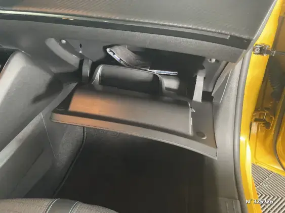 PEUGEOT 208 II - voiture d'occasion - Photo 15