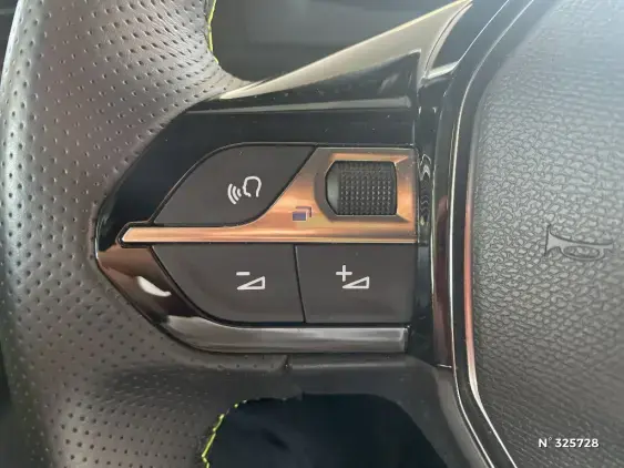 PEUGEOT 2008 II - voiture d'occasion - Photo 25