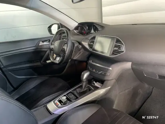 PEUGEOT 308 II - voiture d'occasion - Photo 10