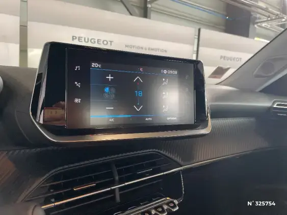 PEUGEOT 2008 II - voiture d'occasion - Photo 13