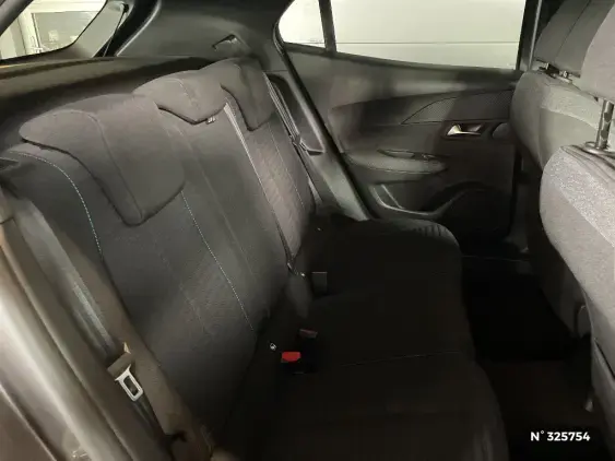 PEUGEOT 2008 II - voiture d'occasion - Photo 11