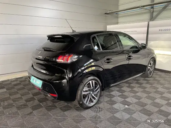 PEUGEOT 208 II - voiture d'occasion - Photo 4