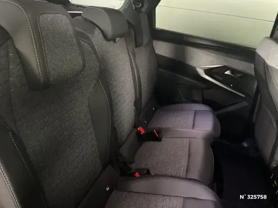 PEUGEOT 5008 III - voiture d'occasion - Photo 11