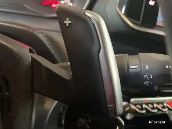 PEUGEOT 2008 II - voiture d'occasion - Photo 27
