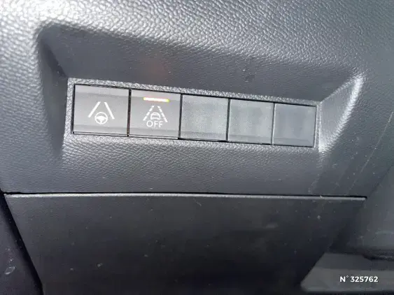 PEUGEOT 208 II - voiture d'occasion - Photo 15