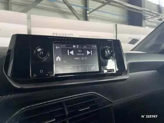 PEUGEOT 208 II - voiture d'occasion - Photo 13