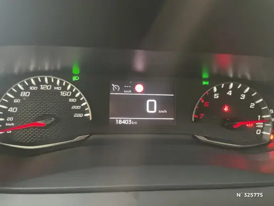 PEUGEOT 208 II - voiture d'occasion - Photo 12