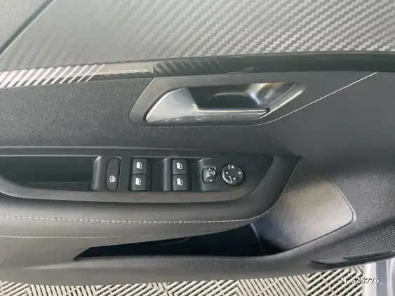 PEUGEOT 208 II - voiture d'occasion - Photo 27
