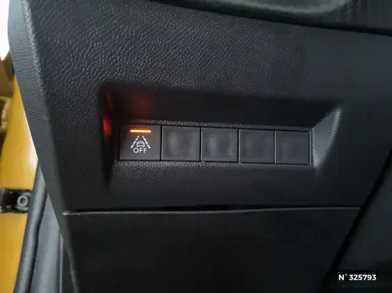 PEUGEOT 208 II - voiture d'occasion - Photo 15