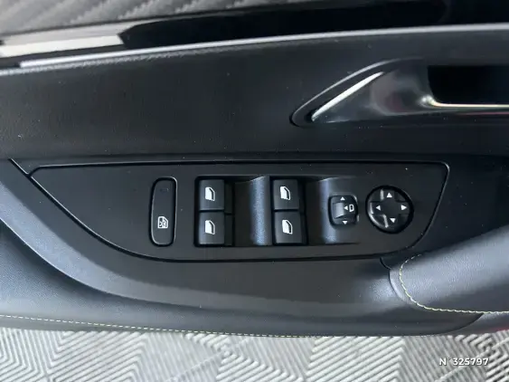 PEUGEOT 2008 ELECTRIQUE II - voiture d'occasion - Photo 27